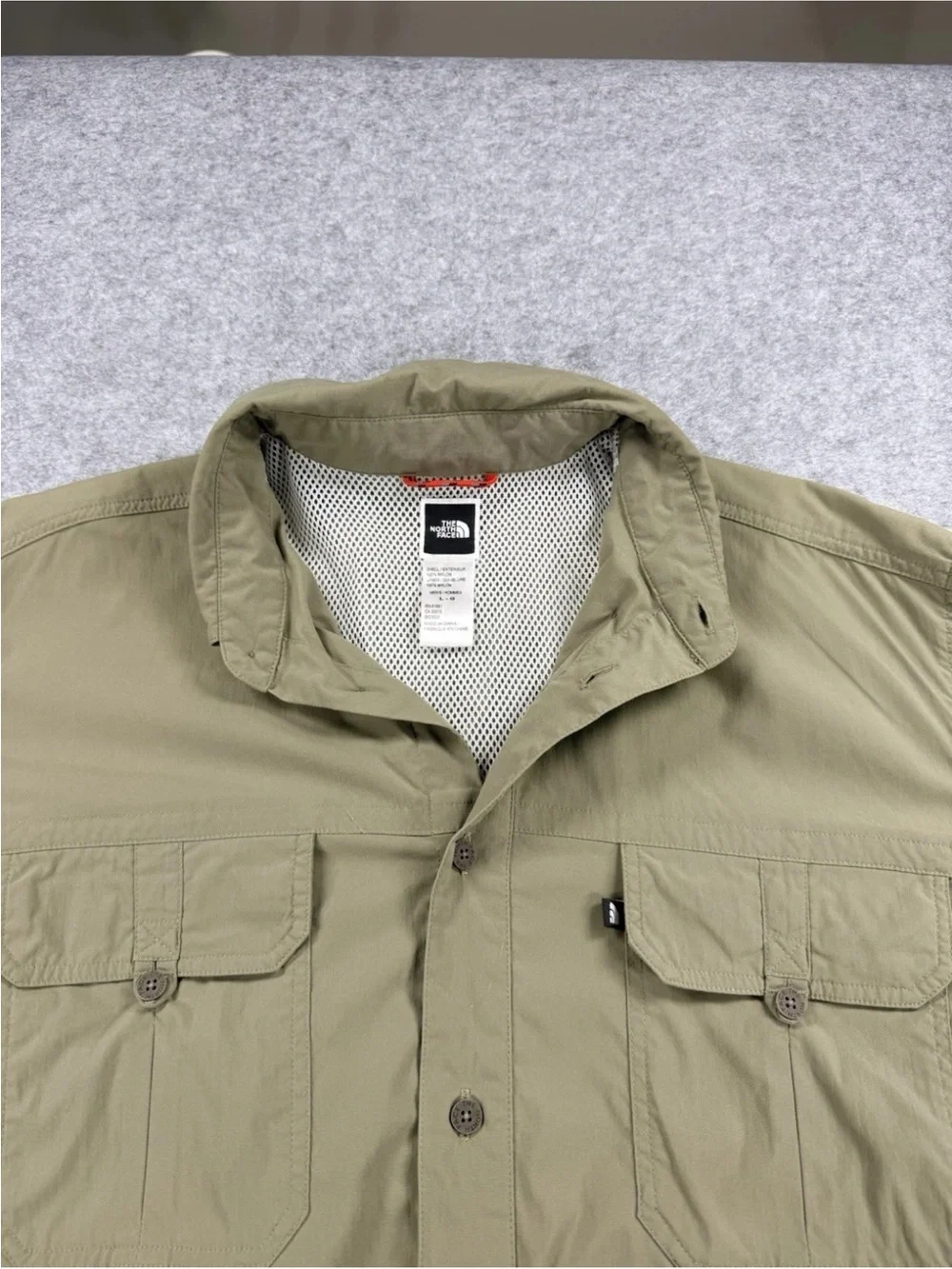 The North Face Mens L Lightweight Button Shirt Olive Green Vented Hiking Trail